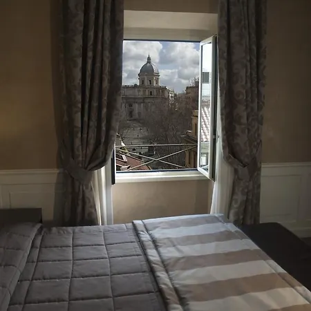 瑞莱斯豪华苑酒店