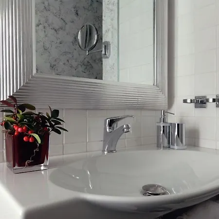 Relais La Maison De Luxe Bed & Breakfast Rome