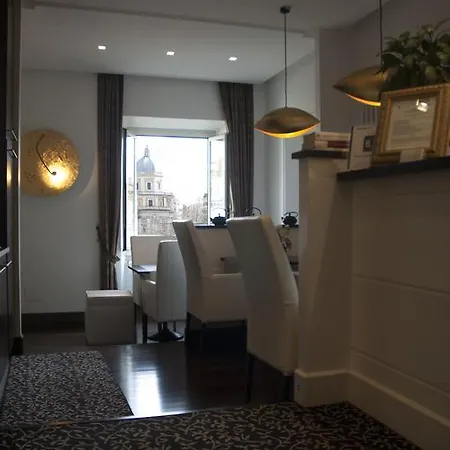 Bed & Breakfast Relais La Maison De Luxe Rom