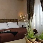 Relais La Maison De Luxe Bed and Breakfast Ρώμη